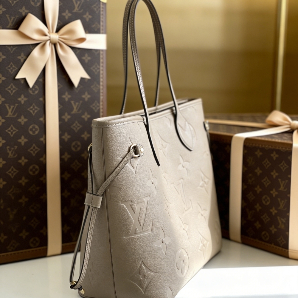 <AUTHENTIC>Louis Vuitton Neverfull MM Tote Bag - Picture 3 of 6